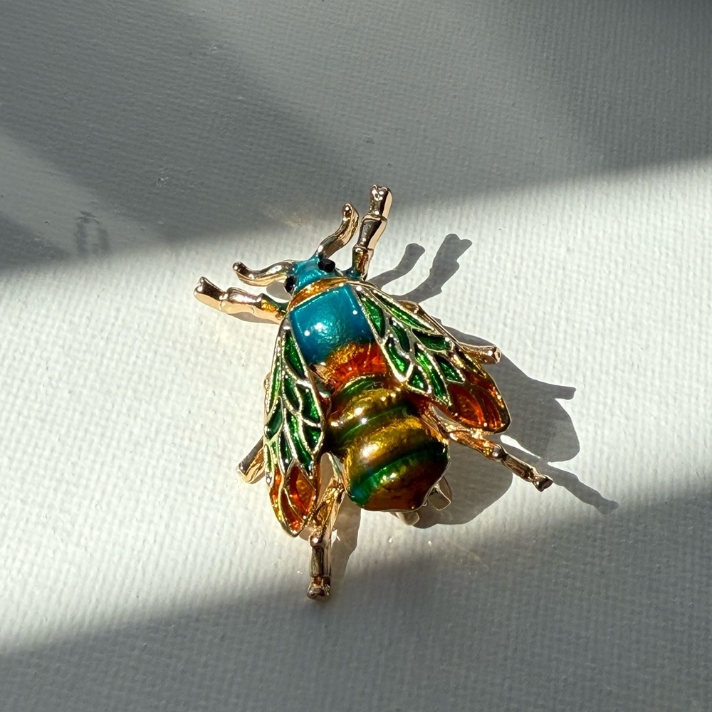 2PCS Colorful Bumblebee Enamel Brooch Pin Set - Picture 8 of 13